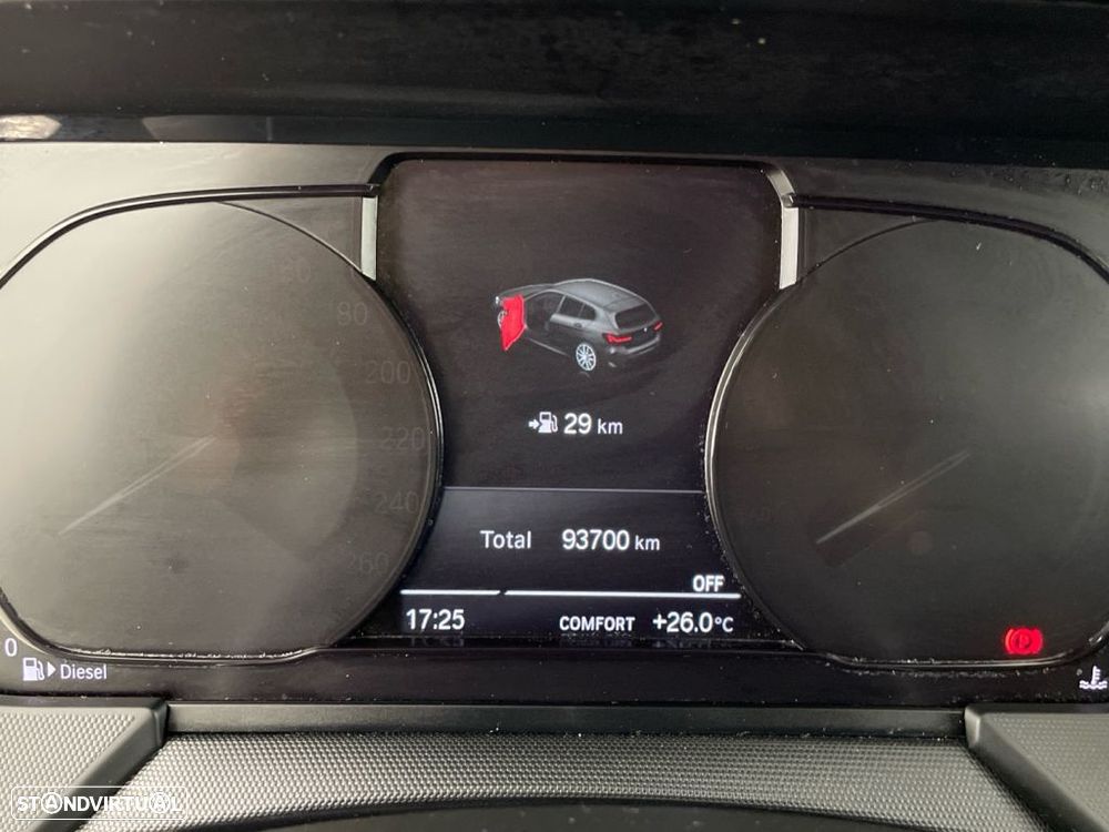 BMW 116 d Pack Desportivo M - 9
