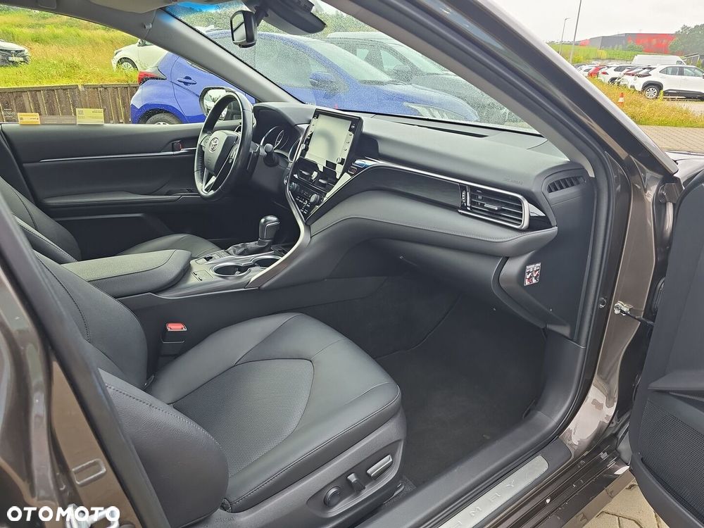 Toyota Camry 2.5 Hybrid Executive CVT - 16