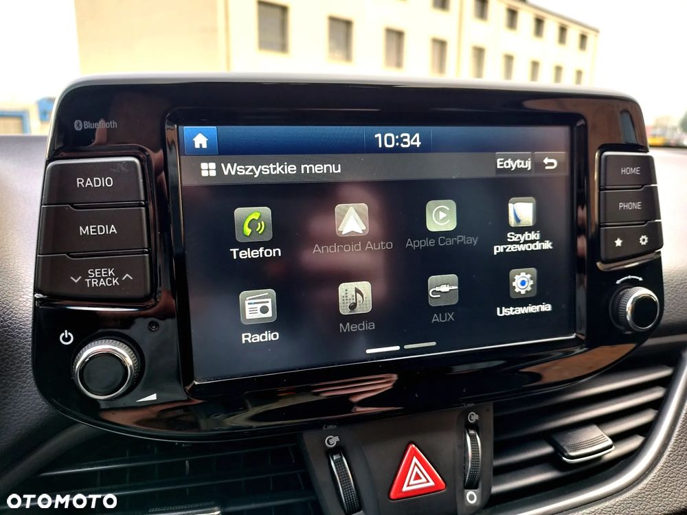 Hyundai i30 1.6 D Comfort - 26