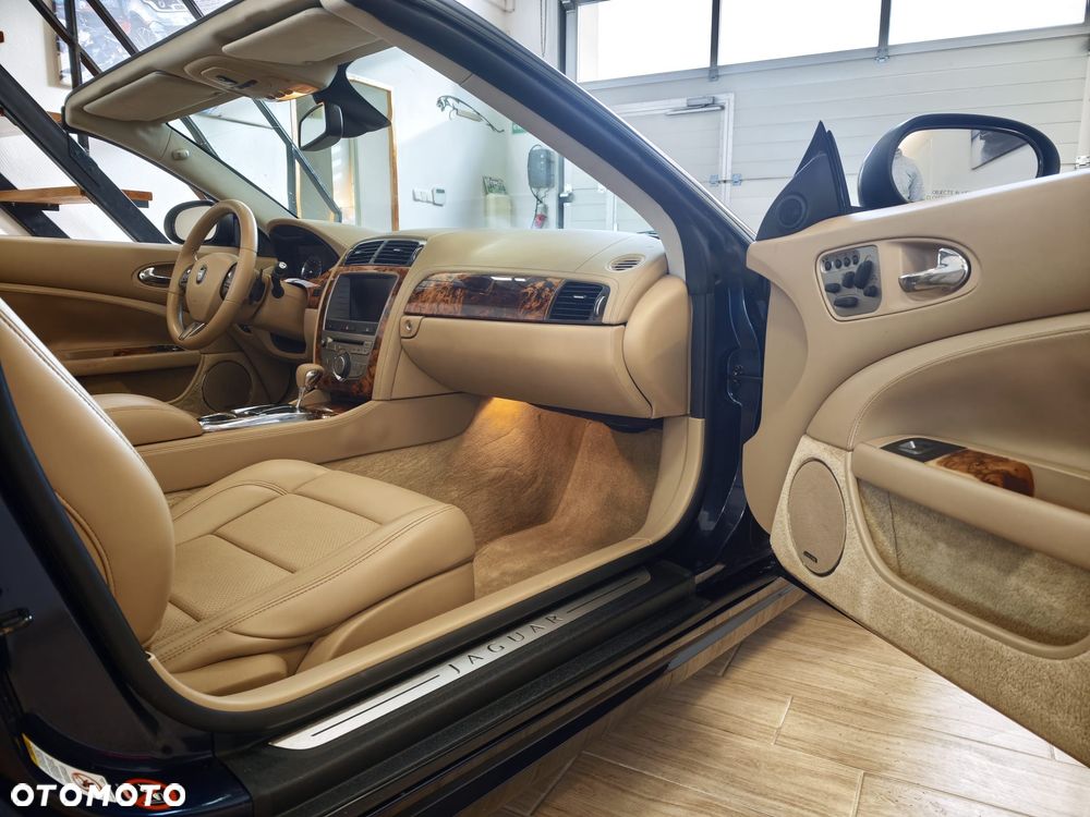 Jaguar XK 4.2 V8 - 23