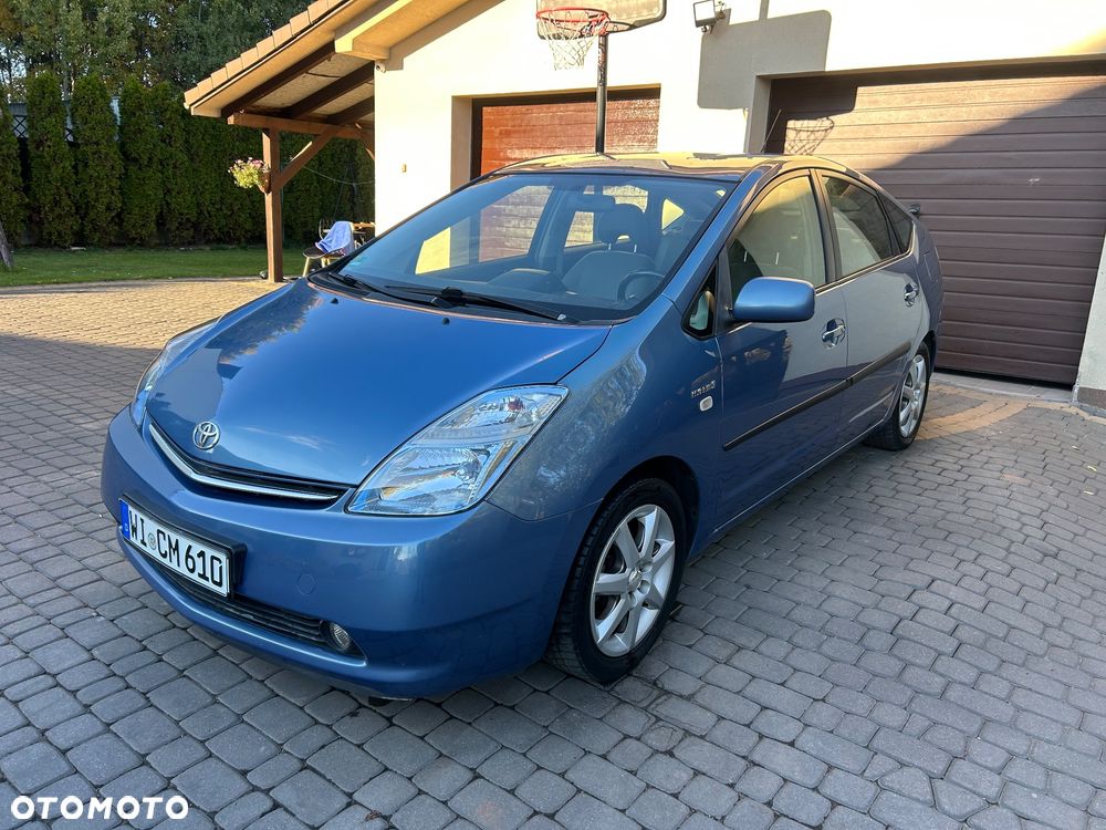 Toyota Prius - 3
