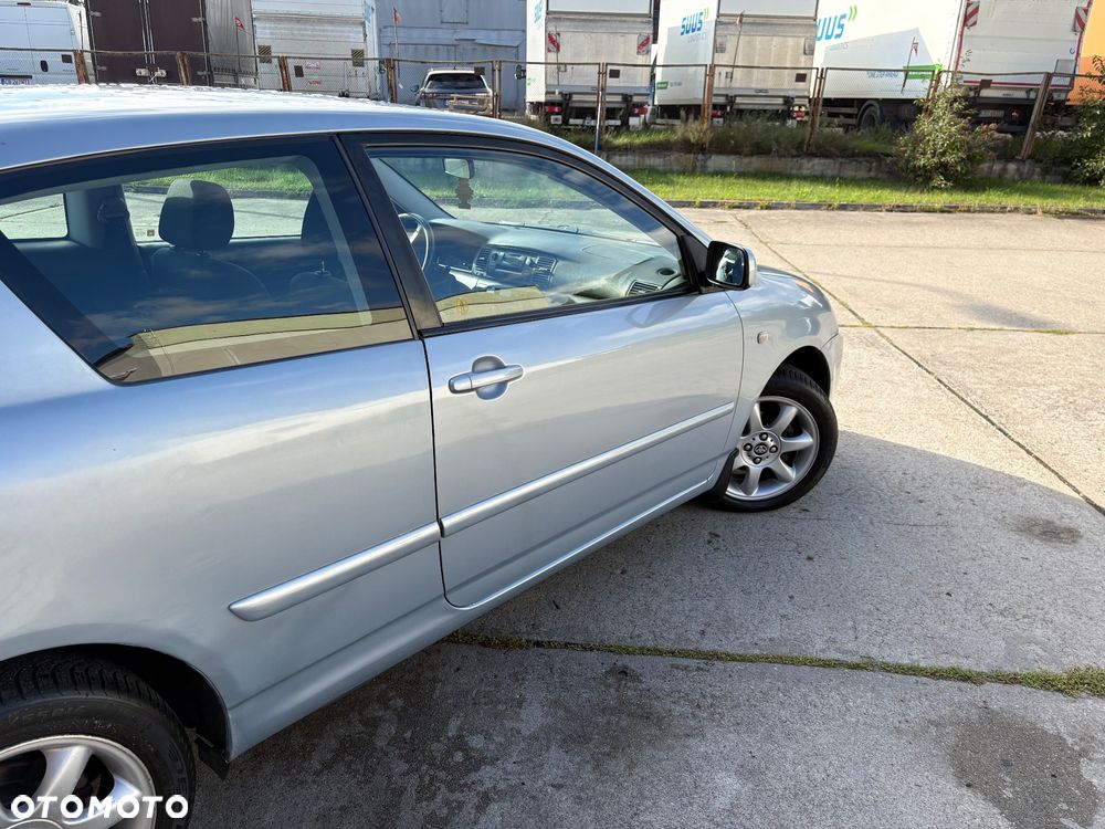 Toyota Corolla 1.6 VVT-i Sol (air6) - 3