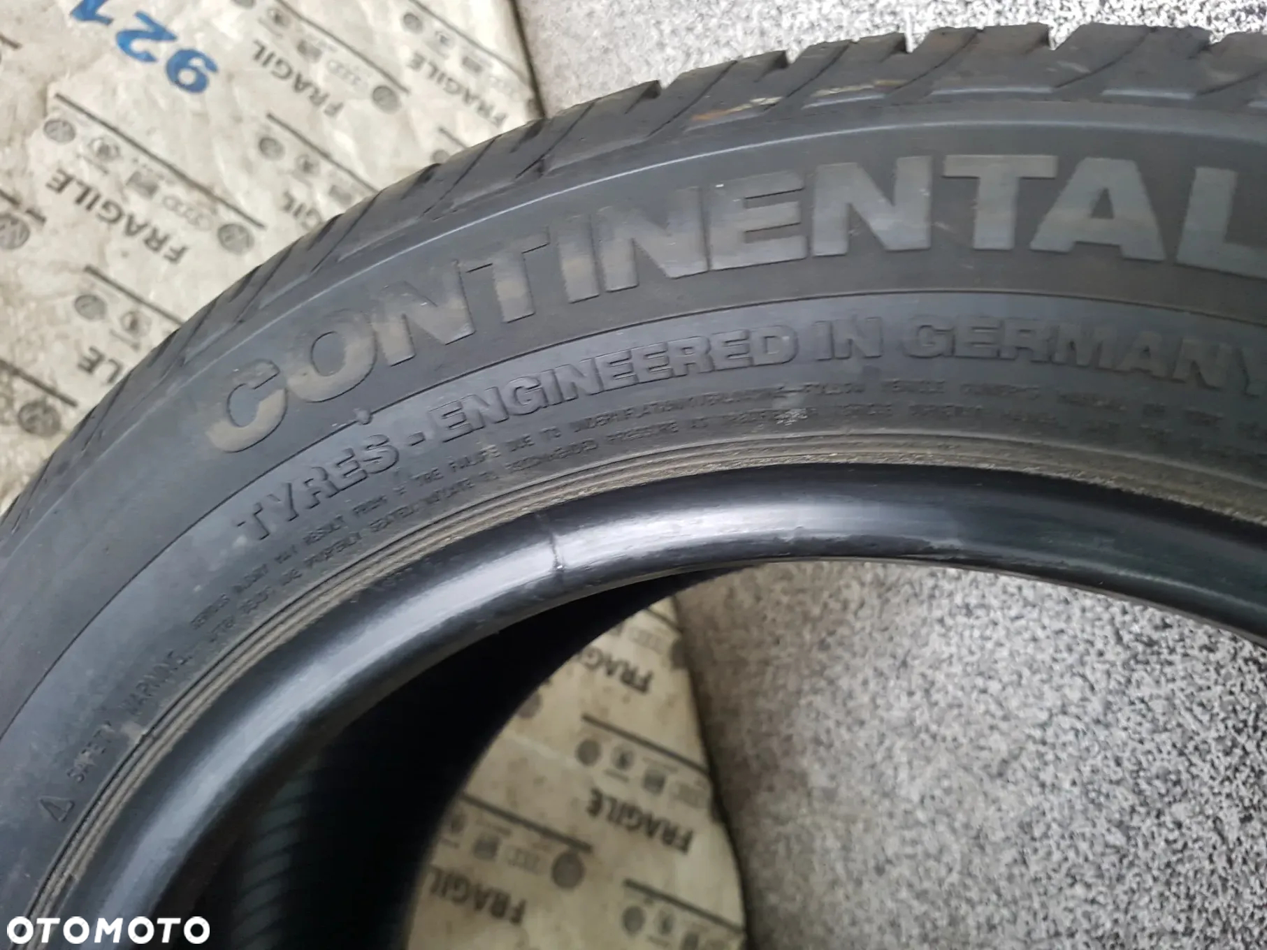 OPONA CONTINENTAL PREMIUM CONTACT  185/55R15  185/55/15 - 5