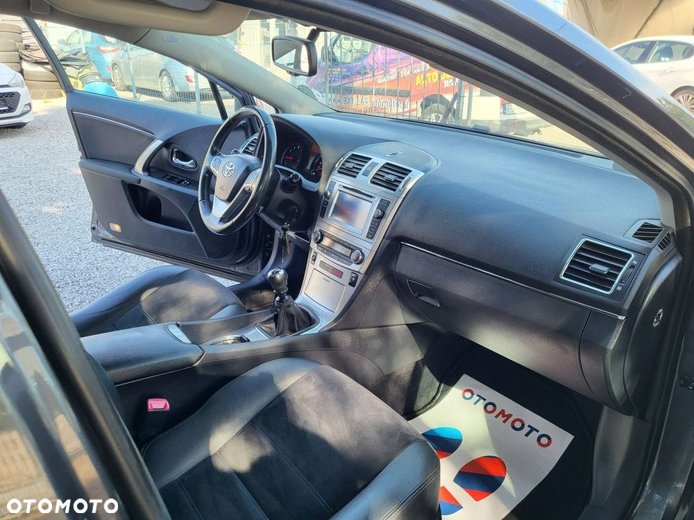 Toyota Avensis - 19
