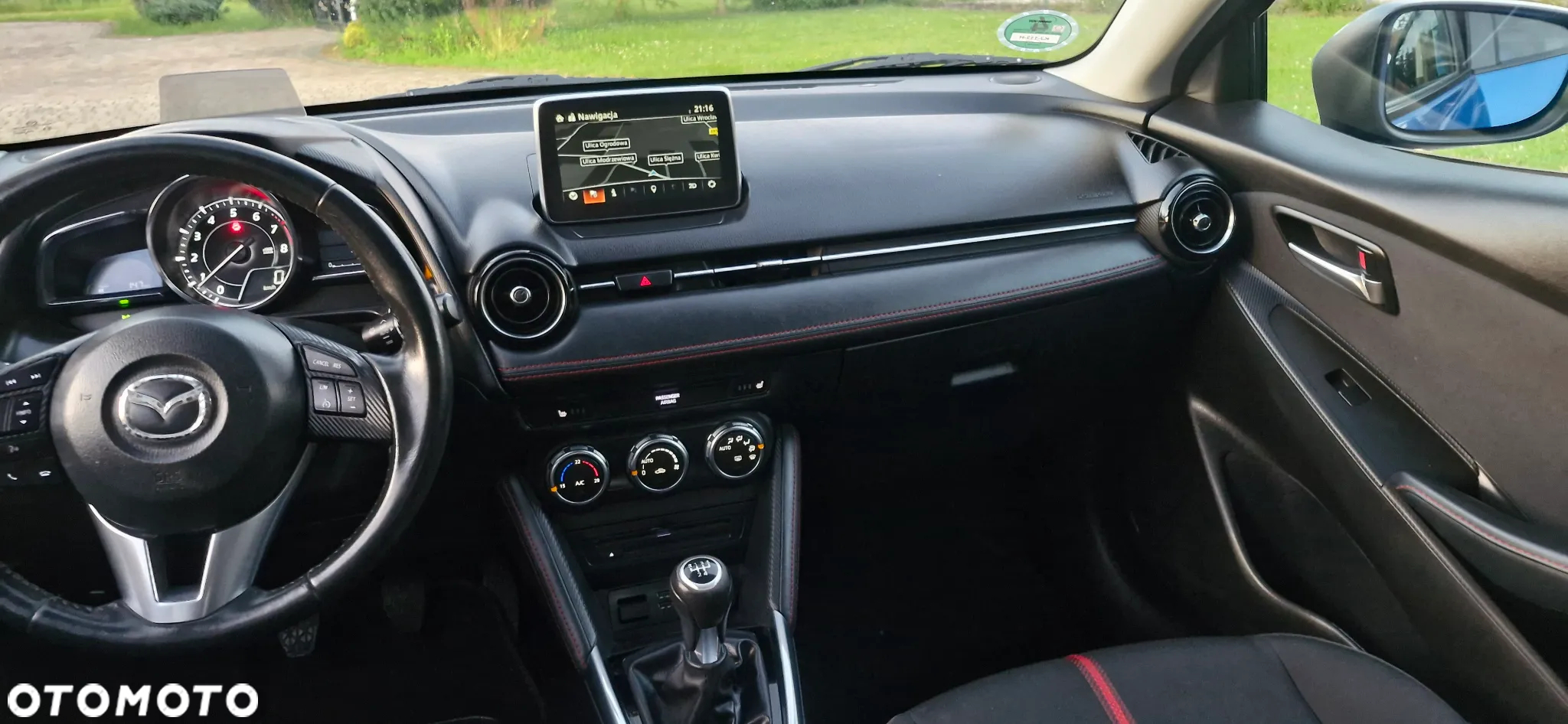 Mazda 2 SKYACTIV-G 90 Sports-Line - 38