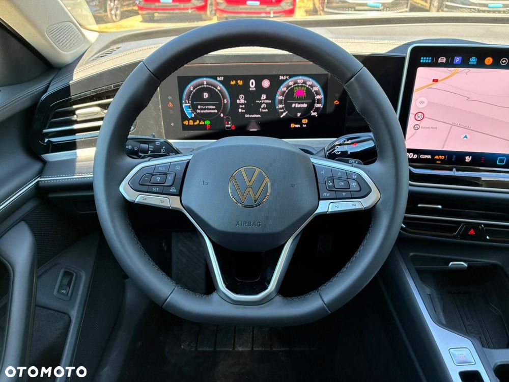 Volkswagen Passat - 14