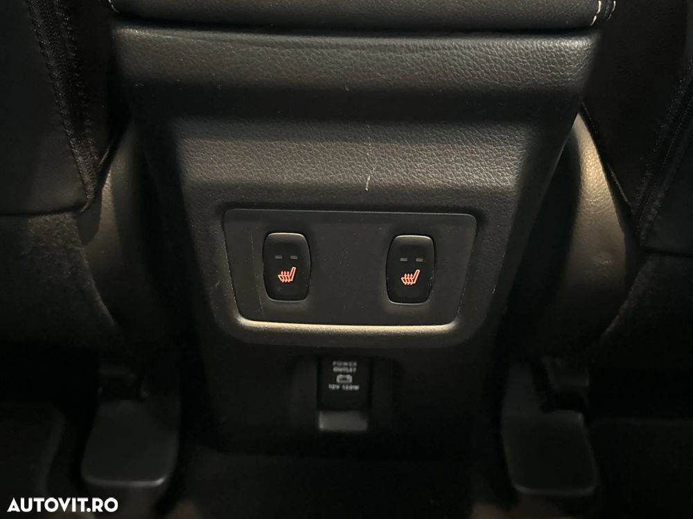 Mitsubishi Eclipse-Cross - 23