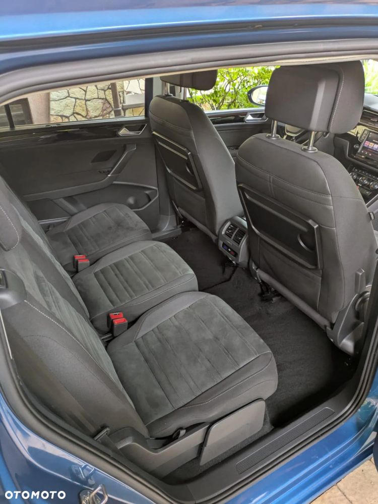 Volkswagen Touran - 9