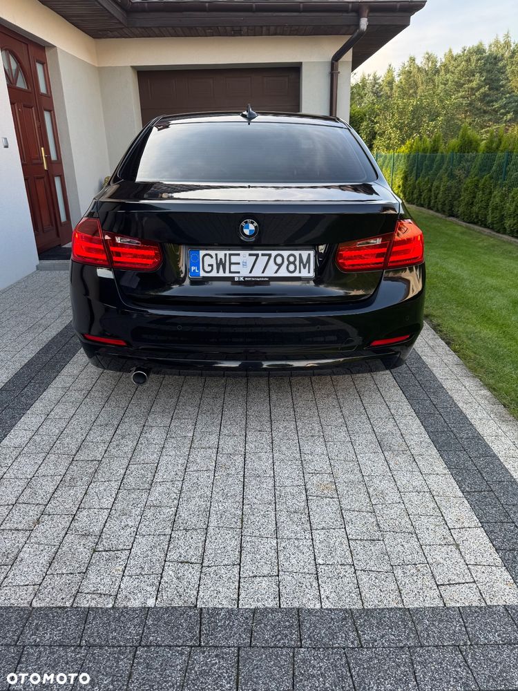 BMW Seria 3 - 18