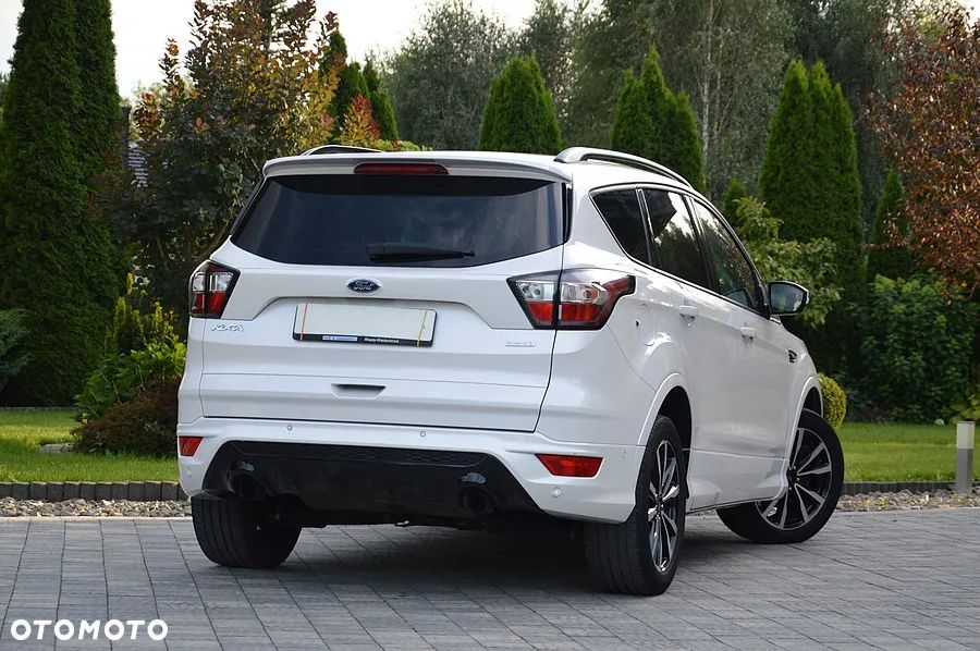 Ford Kuga 1.5 EcoBoost 2x4 ST-Line - 13
