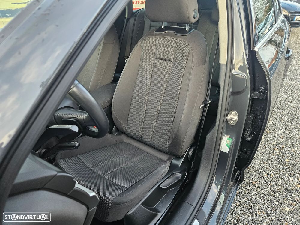 Audi A4 Avant 2.0 TDI Design S tronic - 13