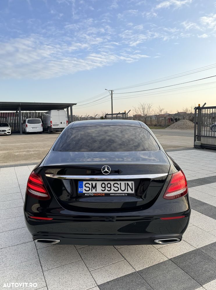 Mercedes-Benz E 220 d Aut. - 3