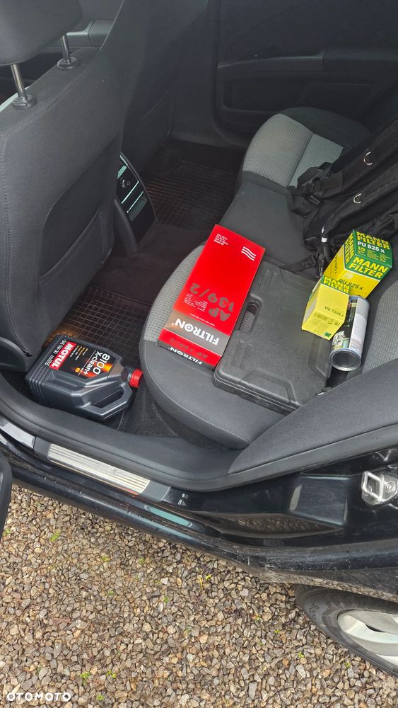 Skoda Superb 2.0 TDI DSG Ambition - 33