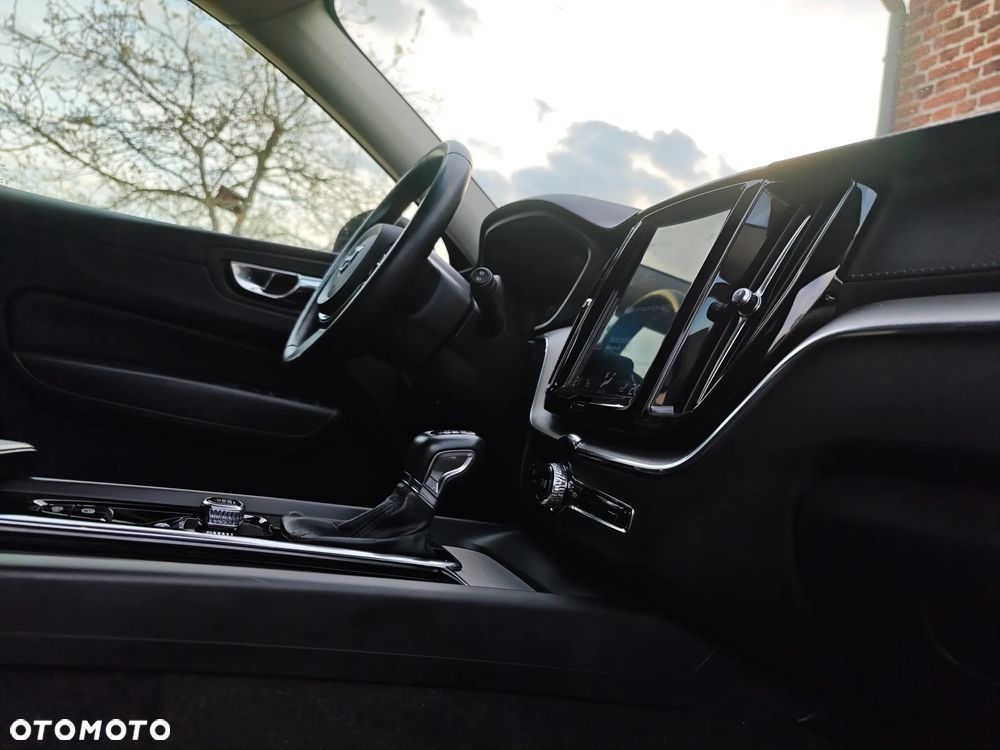Volvo XC 60 D4 Inscription - 12