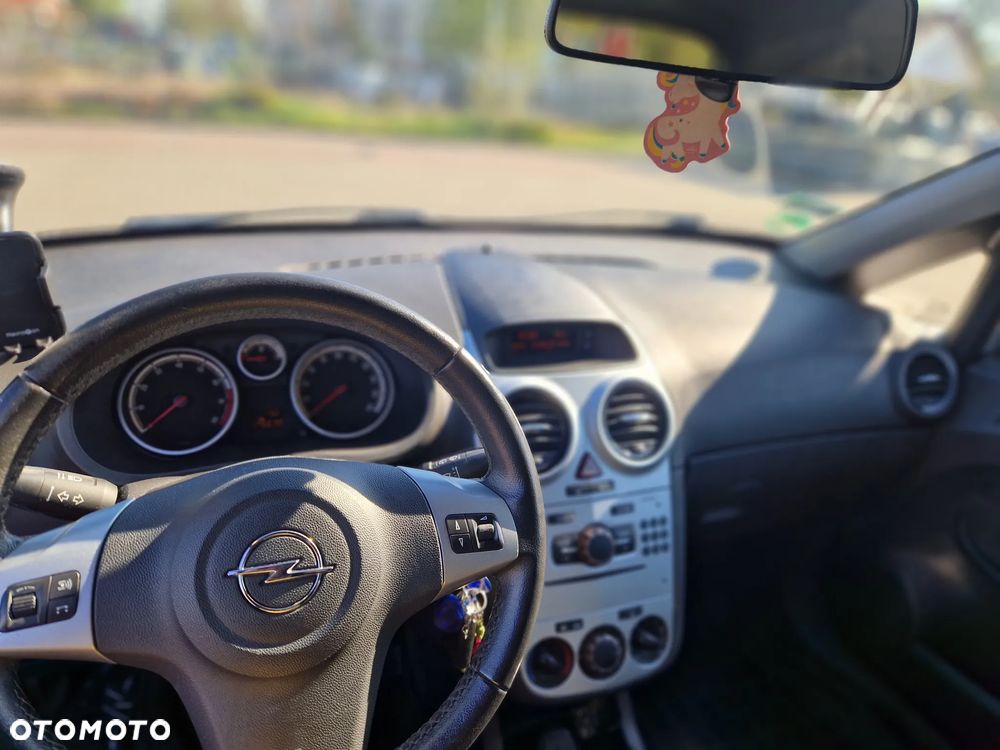 Opel Corsa - 6