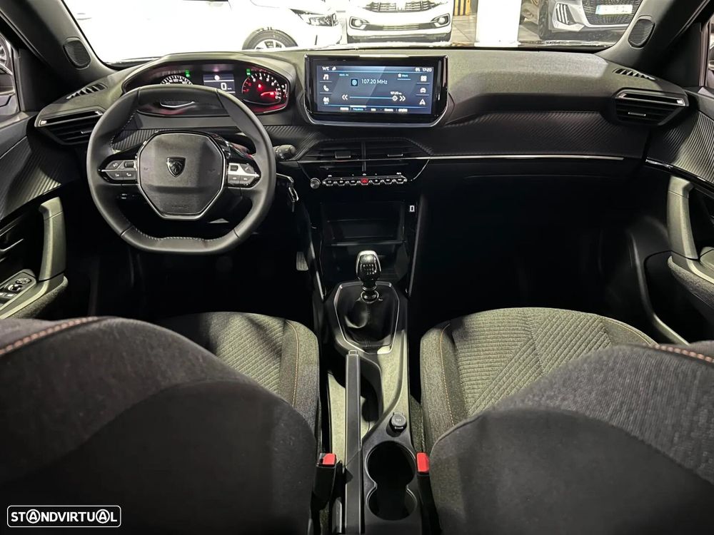 Peugeot 2008 - 13
