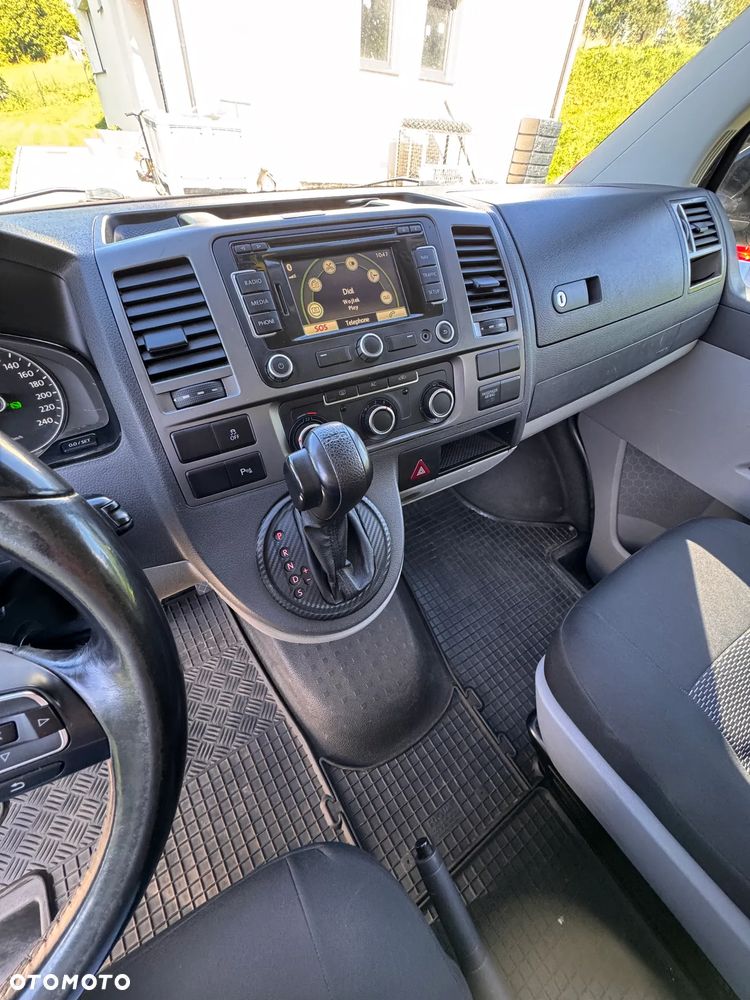 Volkswagen TRANSPORTER T5 - 14