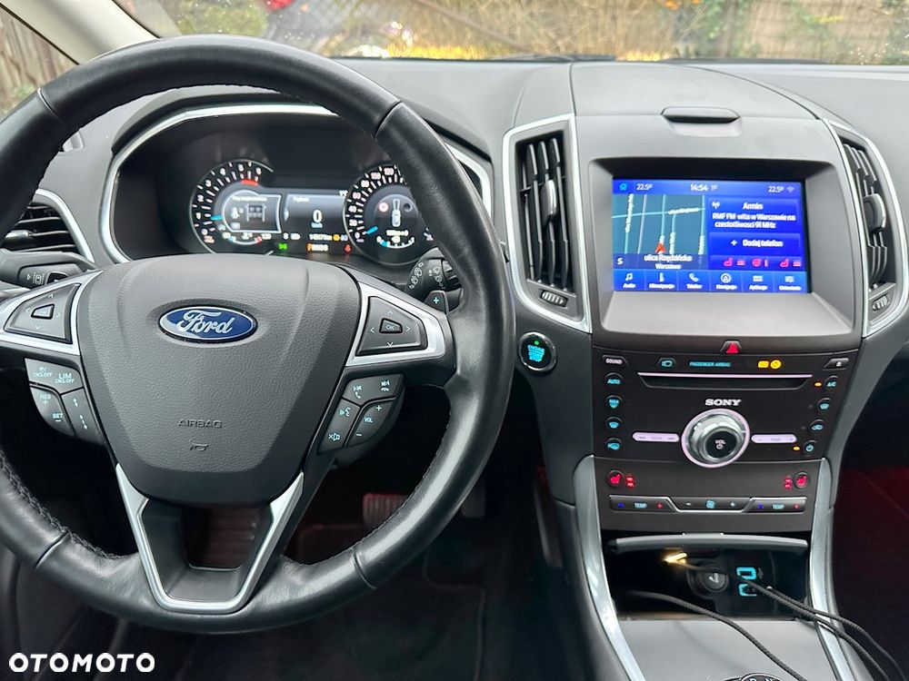 Ford S-Max 2.0 EcoBlue Titanium - 24