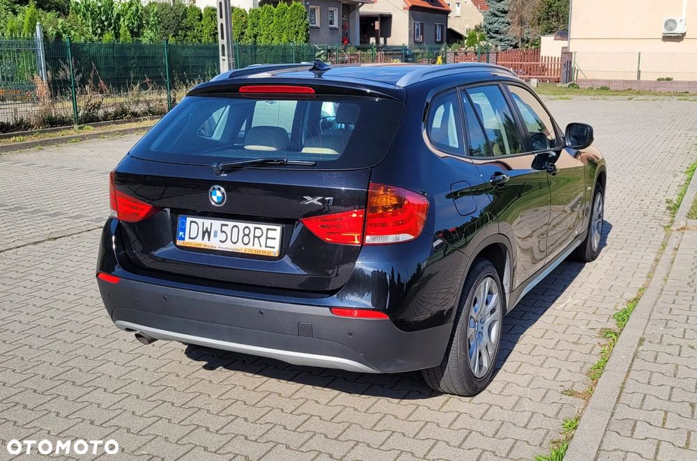BMW X1 sDrive18d xLine - 11