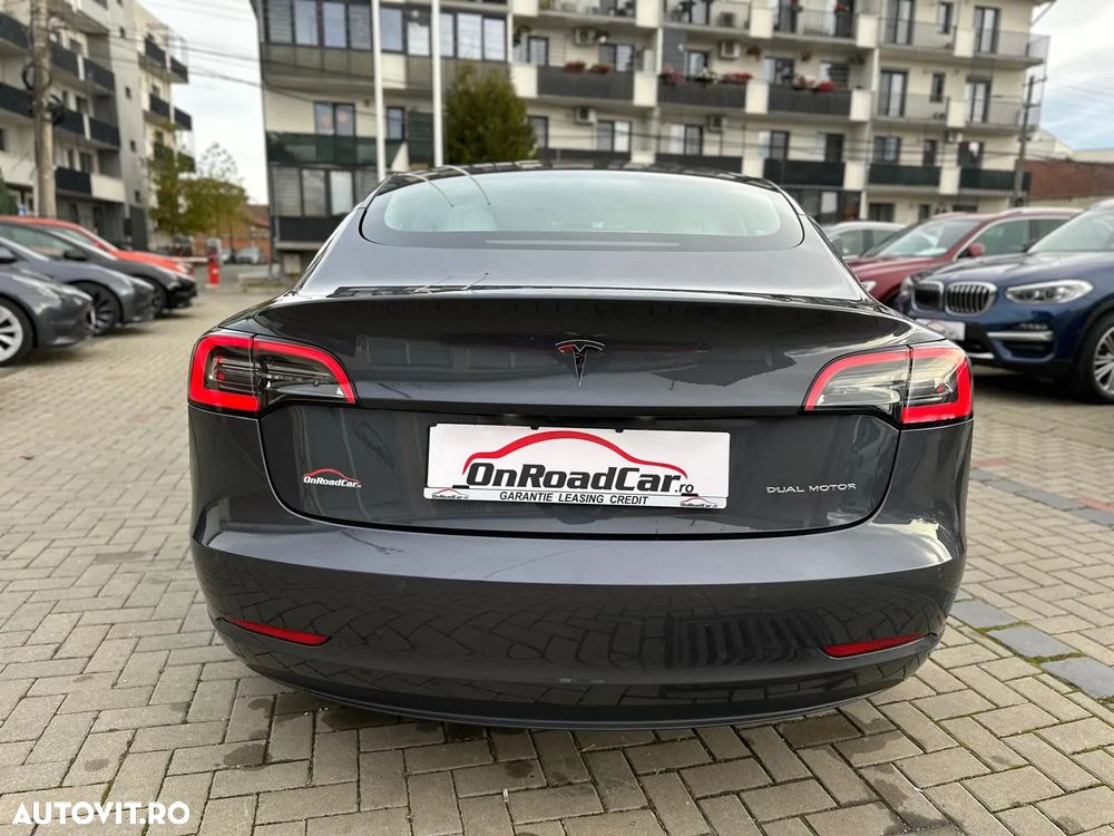 Tesla Model 3 - 15