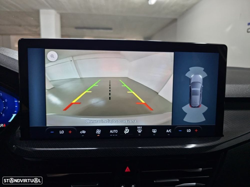 Ford Focus 1.0 EcoBoost MHEV ST-Line - 27