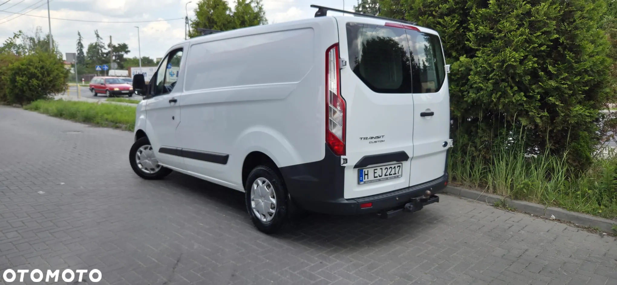 Ford TRANSIT CUSTOM - 16