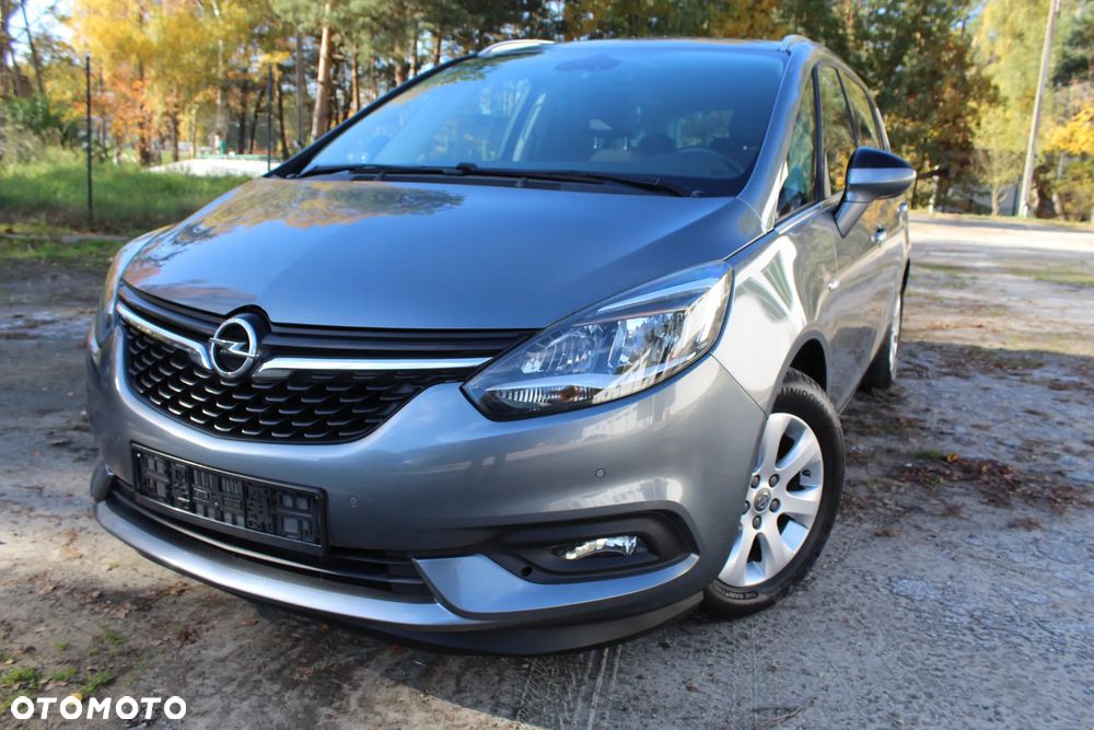 Opel Zafira - 1
