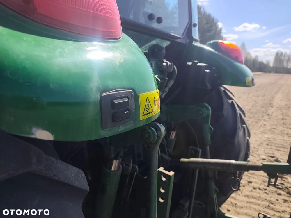 John Deere 5820 - 7