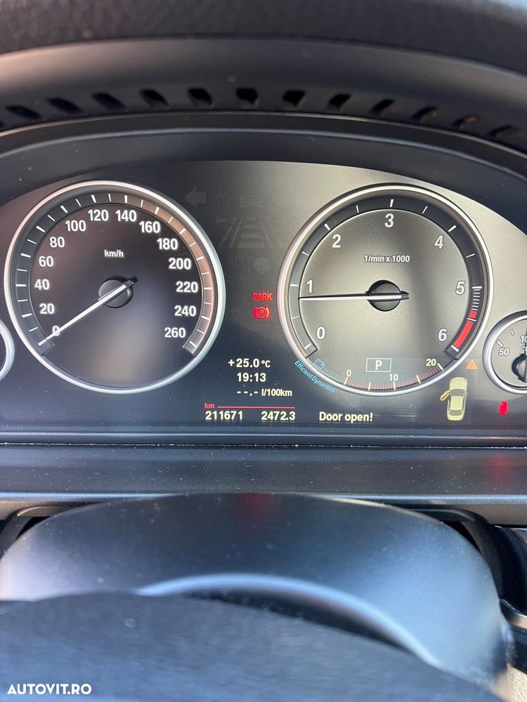 BMW Seria 5 520d Aut. - 11