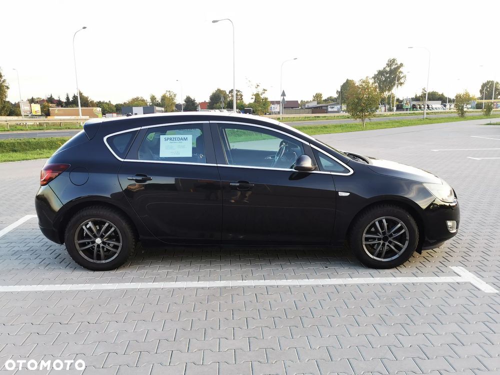 Opel Astra - 4