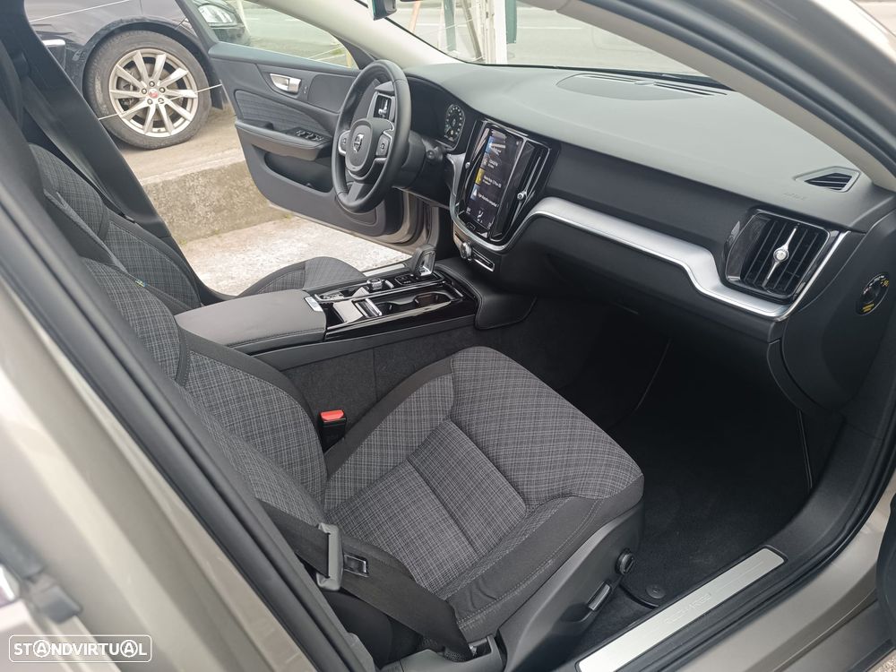 Volvo V60 2.0 T6 AWD TE Inscription Expression - 11