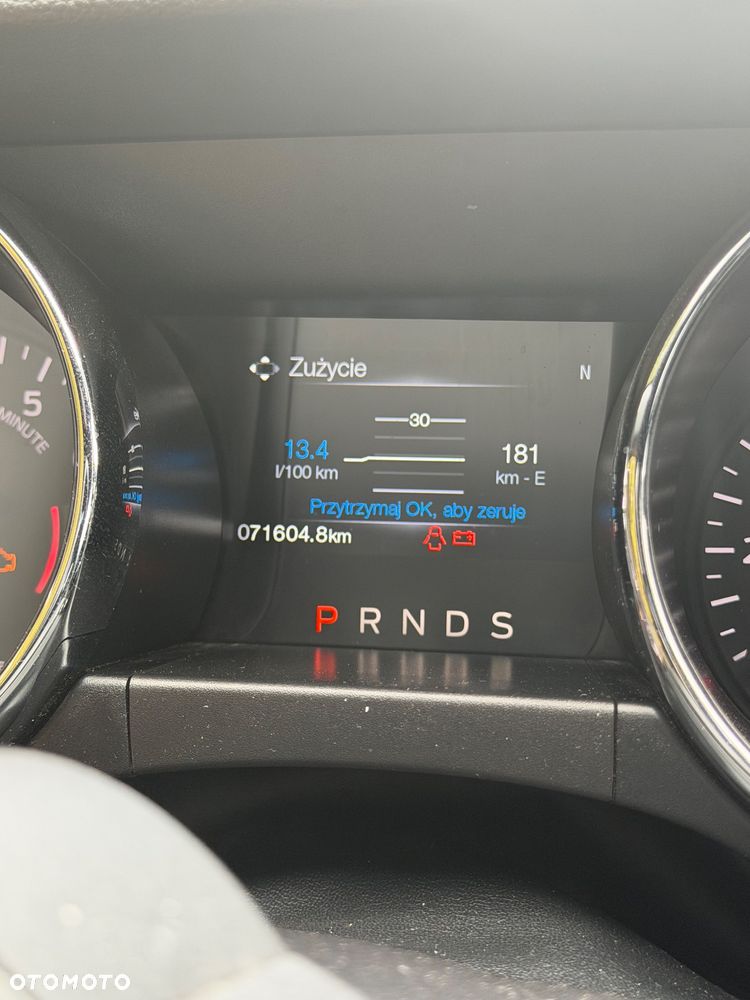 Ford Mustang 5.0 V8 GT - 9