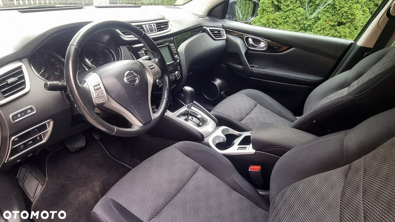 Nissan Qashqai - 11