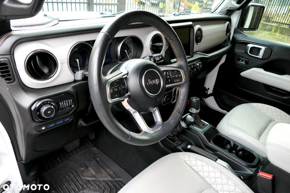 Jeep Wrangler 2.0 PHEV Softtop AWD Automatik Sahara - 23