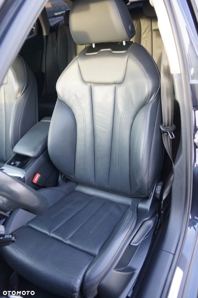 Audi A4 Avant 2.0 TDI S tronic - 30