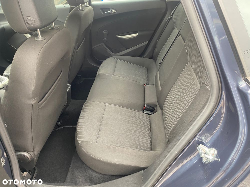 Opel Astra 1.4 Turbo Design Edition - 28