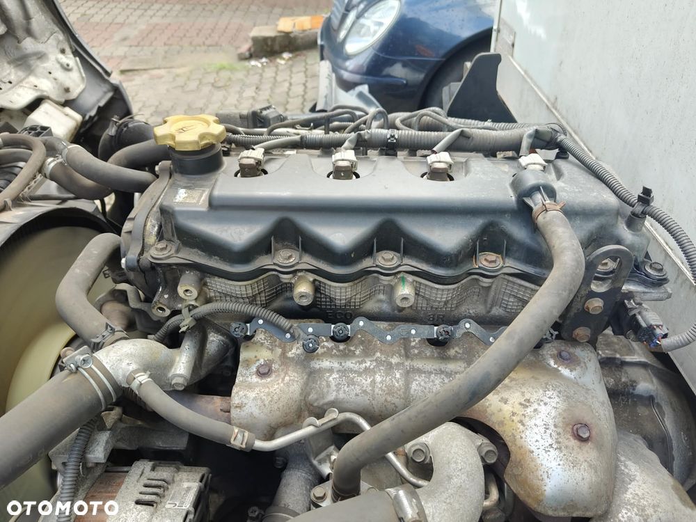 Nissan CABSTAR - 9
