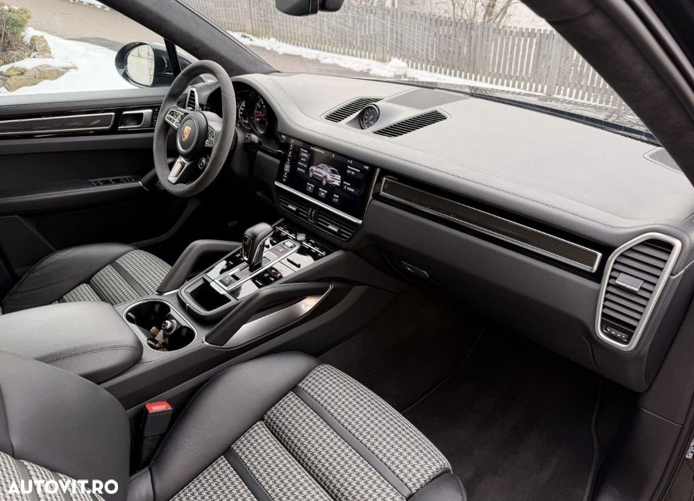 Porsche Cayenne Coupe - 5