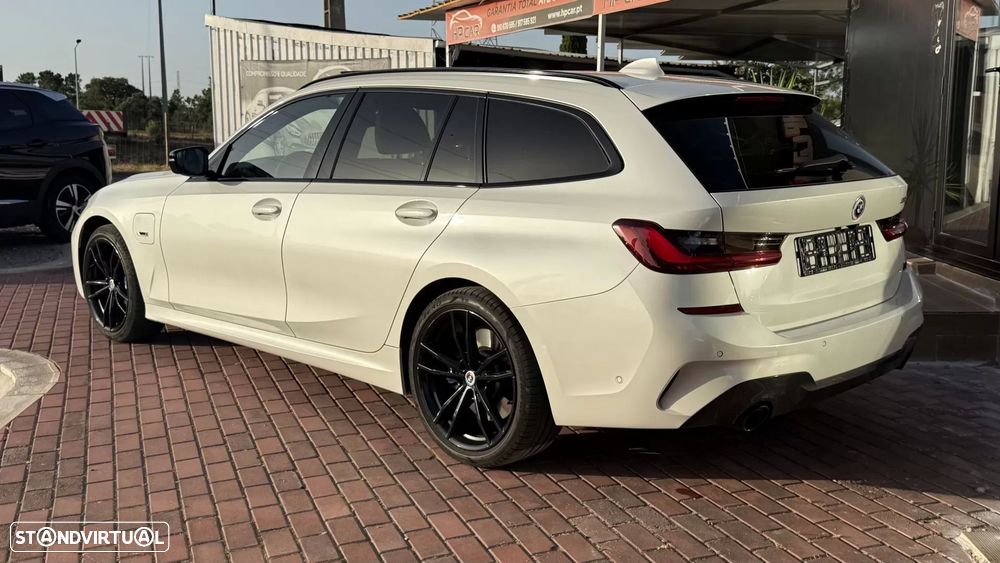 BMW 330 e Pack Desportivo M Auto - 8