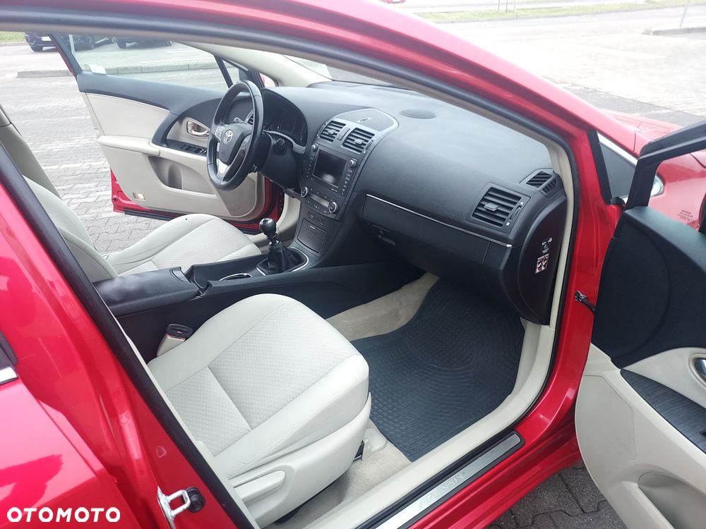 Toyota Avensis 2.0 D-4D Sol plus+NAVI - 21