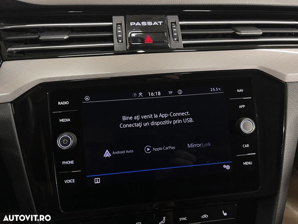 Volkswagen Passat 2.0 TDI DSG Comfortline - 16