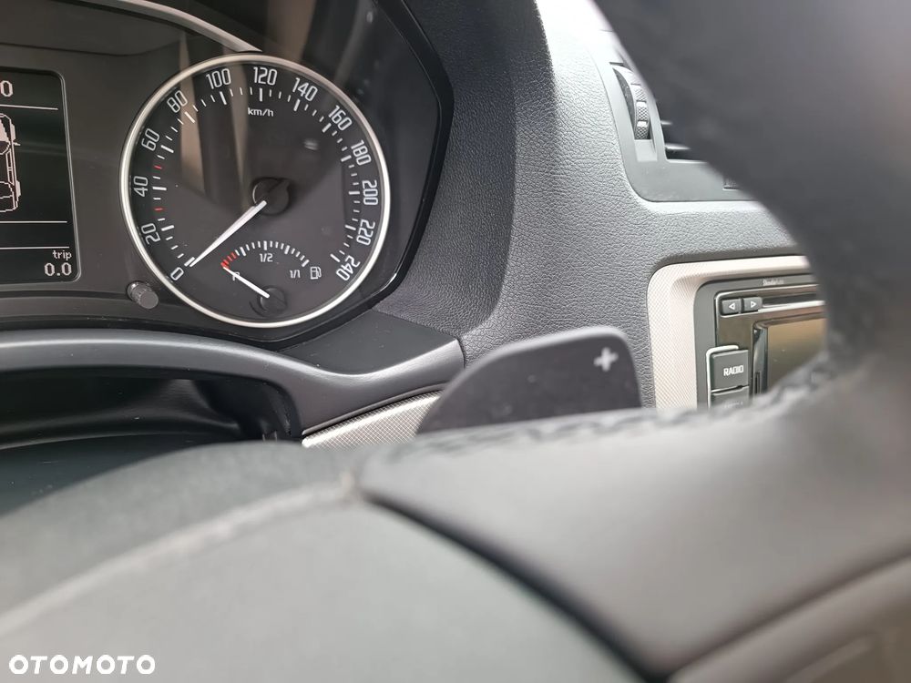 Skoda Octavia 1.4 TSI Elegance DSG - 18