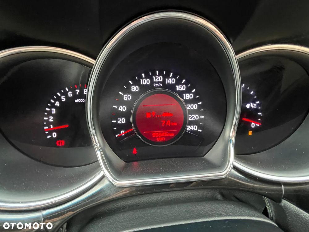 Kia Ceed 1.6 GDI Dream Team Edition - 20