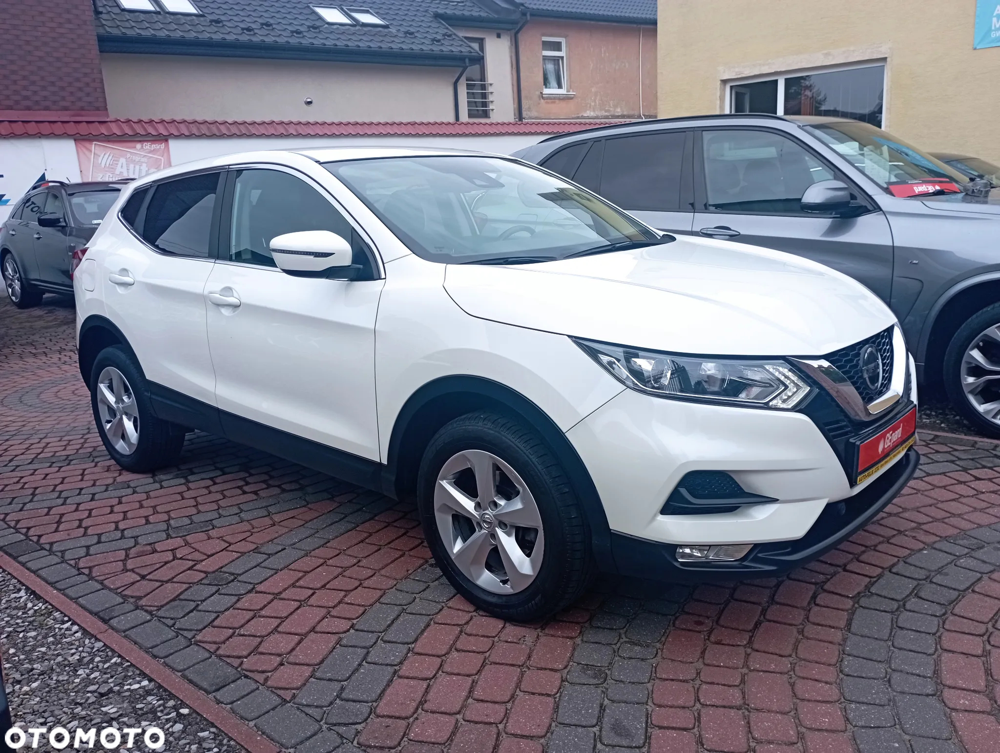 Nissan Qashqai 1.3 DIG-T Acenta EU6d - 3