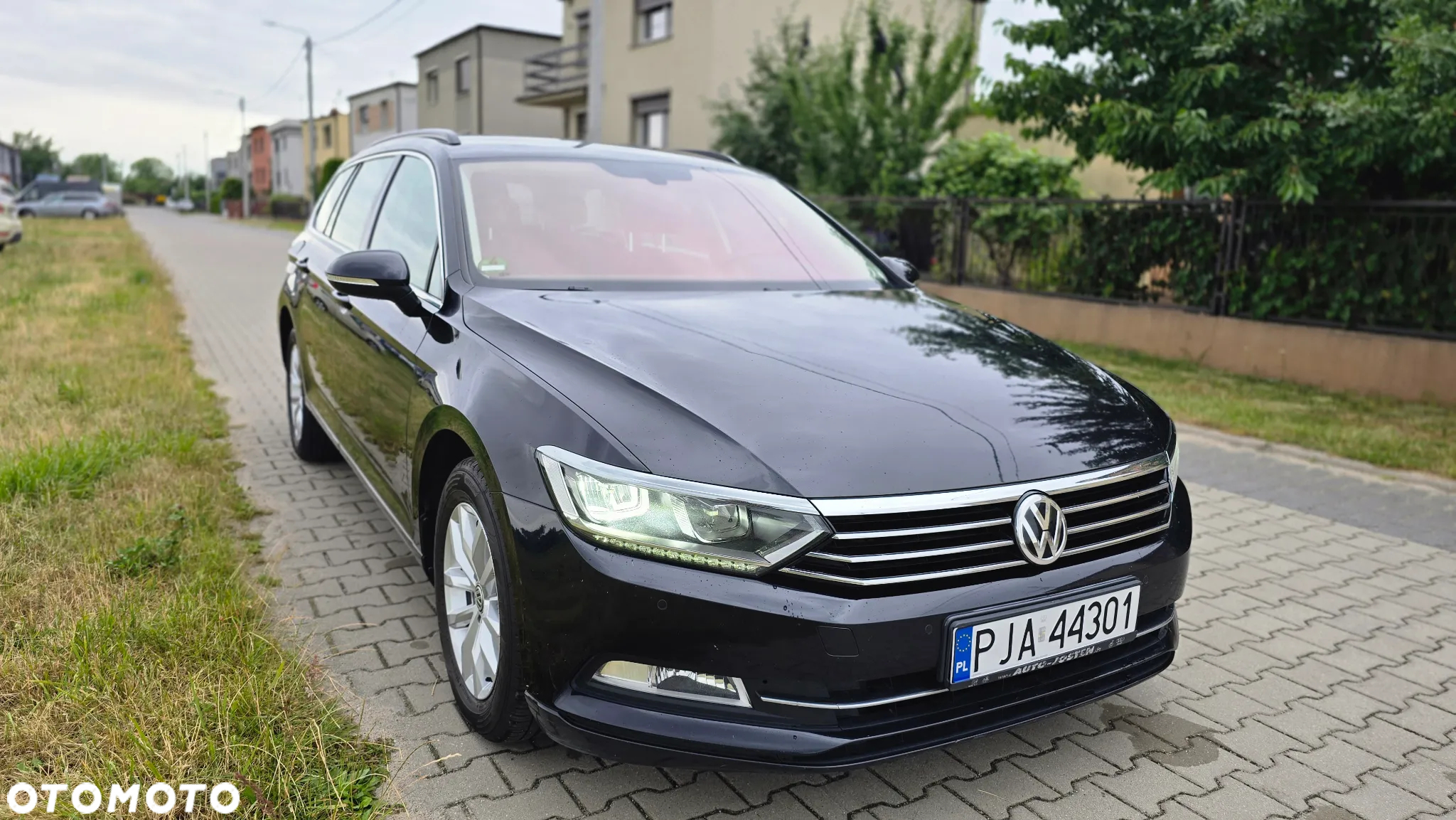 Volkswagen Passat 2.0 TDI BMT Comfortline DSG - 11