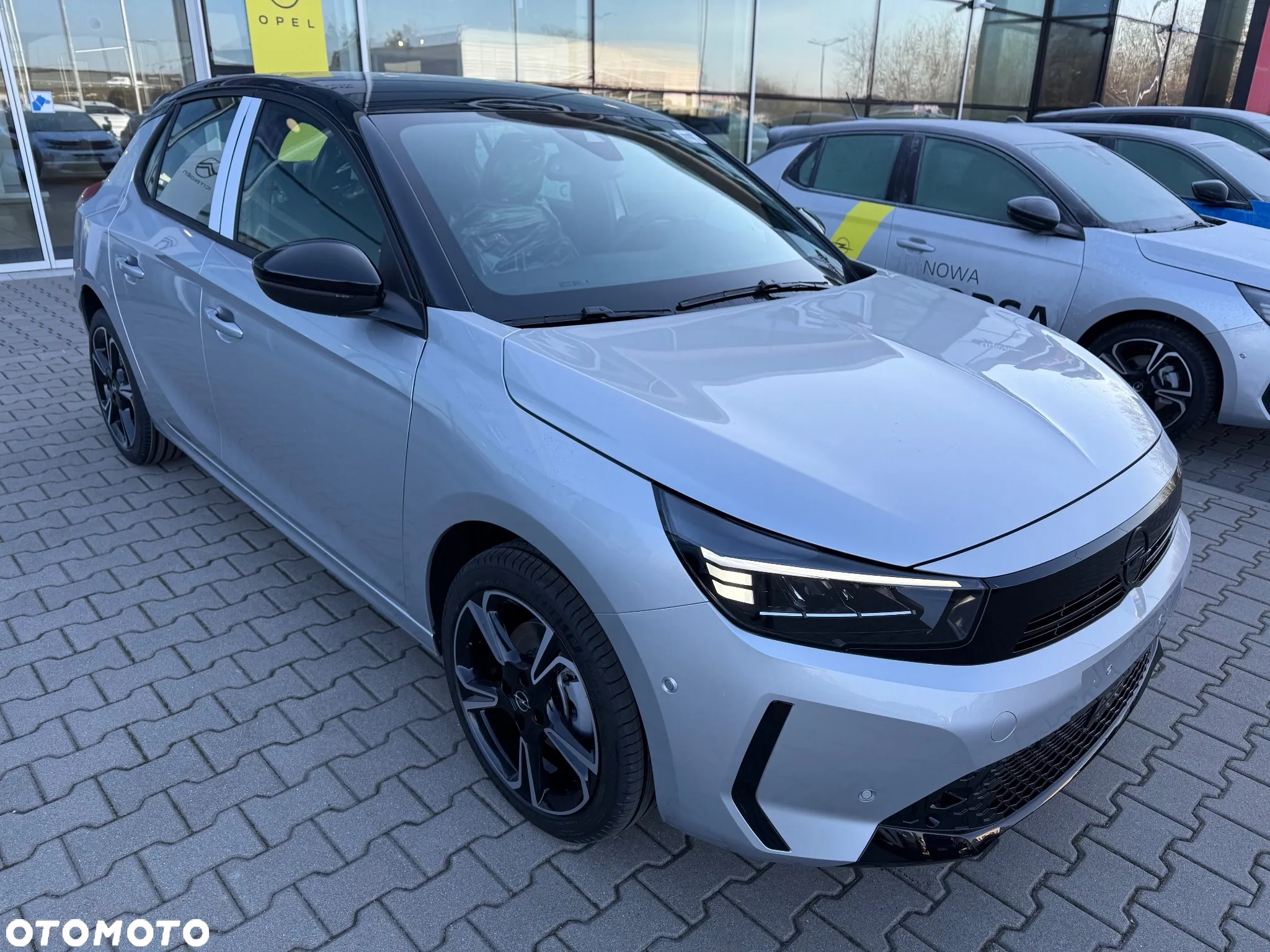 Opel Corsa 1.2 GS S&S - 3