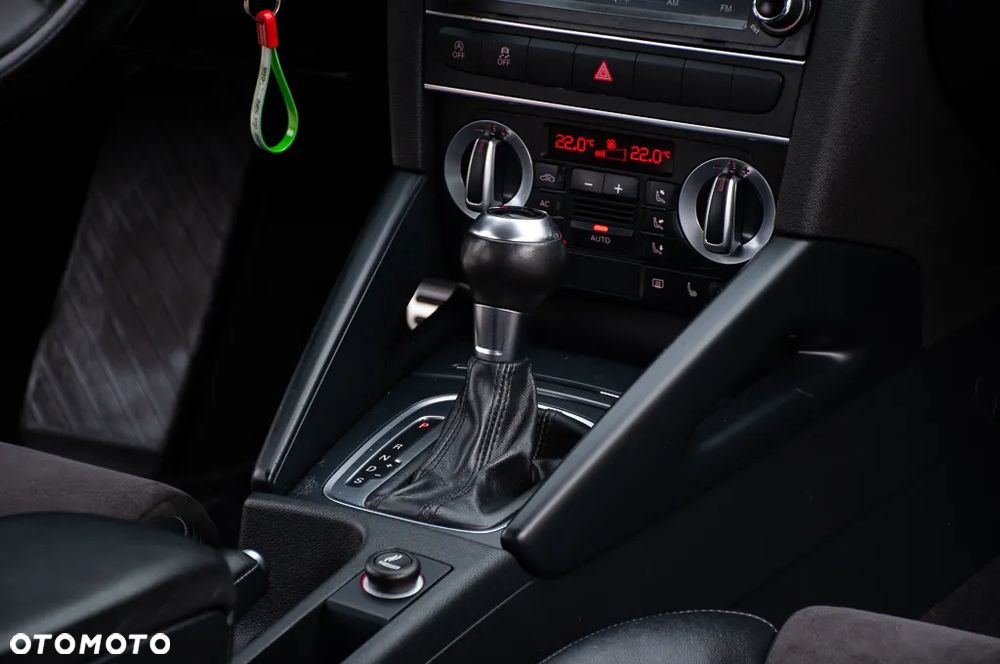 Audi A3 2.0 TDI DPF (DSG) S tronic S Line Sportpaket plus - 23