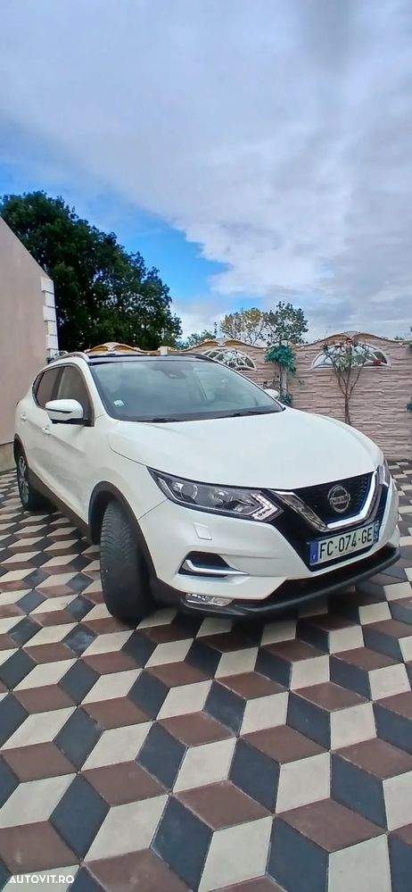 Nissan Qashqai - 2