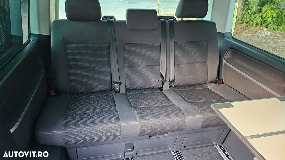 Volkswagen Multivan - 17