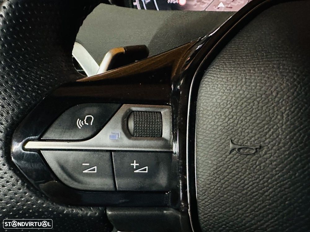 Peugeot 3008 1.2 PureTech GT Line EAT8 - 14